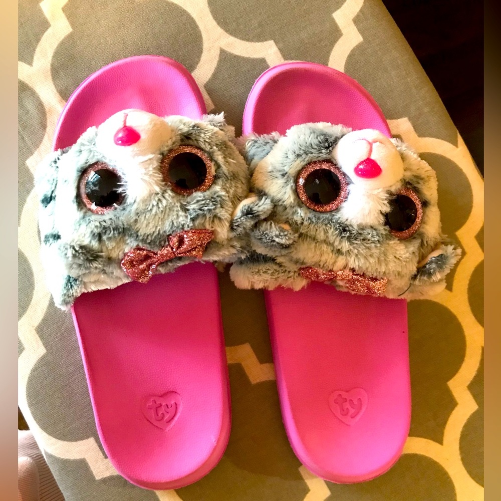 Beanie Boo sandals, Fits youth size 4-6 I